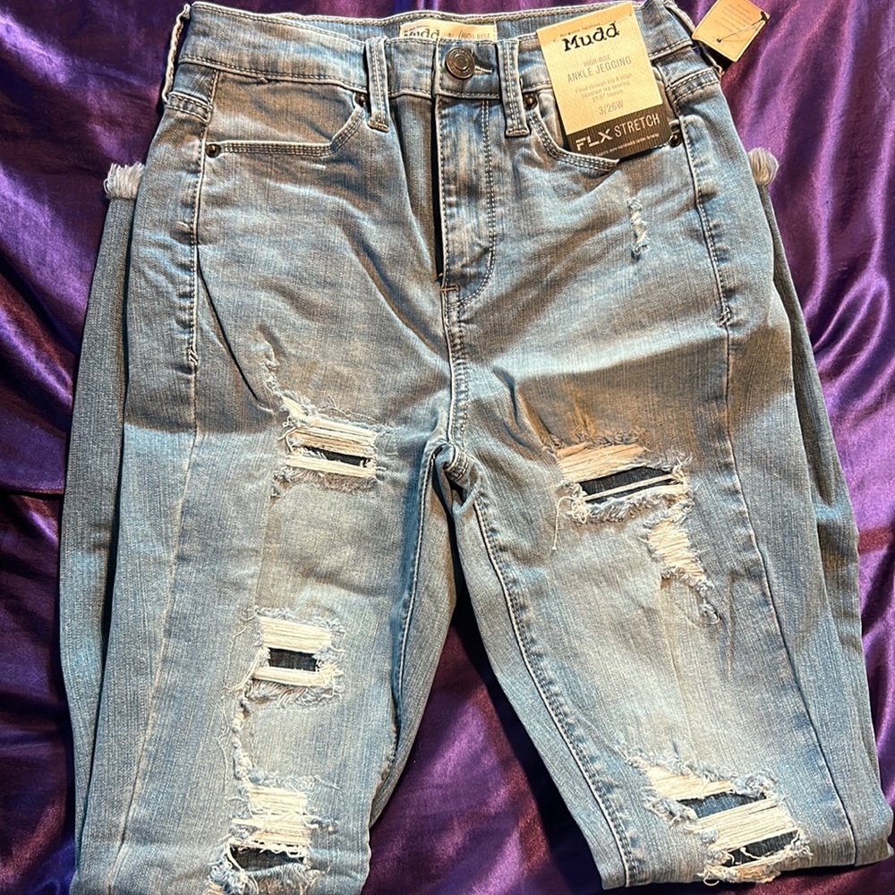 Mudd ripped skinny jeans